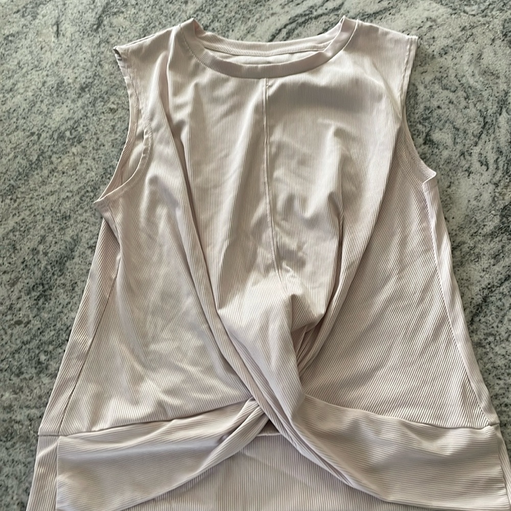 Workout Top l Medium